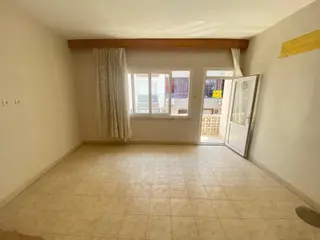 Prestij'den Sağlık'ta Ayrı Mutfak Geniş Oturumlu 2+1 Daire