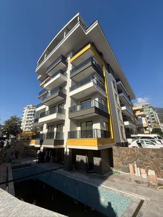 ⸻ 🏡 Alanya Kellerpinarı Mahallesi’nde Merkezi Konumda 2+1 Daire