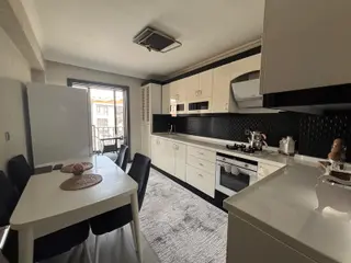 Atapark Mahallesi'nde E.banyolu Asansörlü Binada 3+1 Daire!
