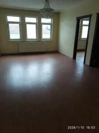 Demetevler Metrosuna Yakın 408.cad. 3+1 Asansörlü Kombili Yapılı Kiralık Daire