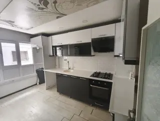 Koza Emlaktan Plevne Mahalesinde Cadde Üzerinde Full Yapılı 3+1 Satılık Daire