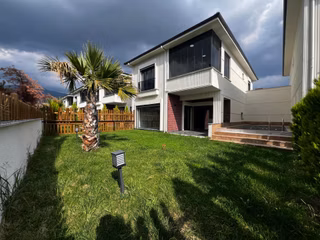 Yiğit'ten Kızılkeçilide Giyinme Odalı 4+1 Müstakil Havuzlu Villa