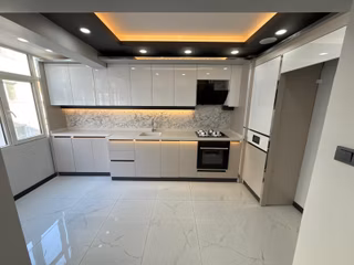 Ankara Kazanç'tan Kusursuz Tasarımıyla Cadde Üzerinde Satılık 4+1 Teras Daire