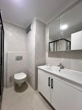 Küçükyalı'da Marmaraya Yakın Lüks Ara Kat 2+1