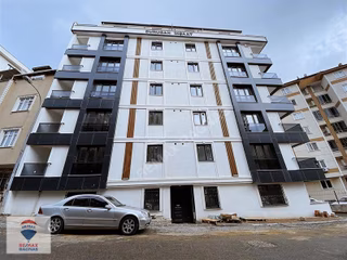Aydınlar Mah. Tapu Masrafsız K.otoparklı G.kat 2+1 86m² Teraslı