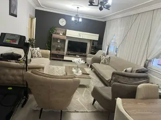Karabağlar Yurtoğlu Mah. 3+1 120 M2 Kare Doğalğazlı Asansörlü Satılık Daire