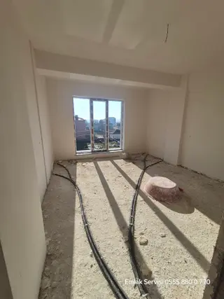 Temellı Merkezde Asansörlü Ön Cephe 2+1