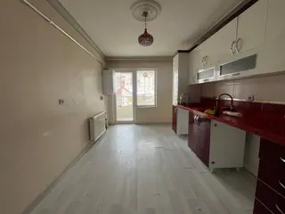 Ankara Keçiörende Cad Üzerinde Katta Asansörlü 130m2 Net Oturum Alanı Daire