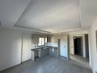 Üstünkent - Ayaş'ta Merkezi Satılık Ebeveyn B. 2+1 Havuzlu Daire