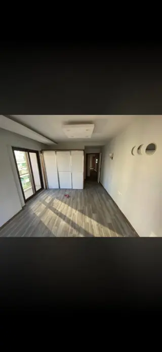 Zafer Mahallesi Site İçinde 4. Kat Ara Kat Asansörlü 3+1 Doğalgazlı Daire