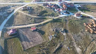 İstasyon Mahallesin’de 792 M² Genişliğindeki Değerli Arsamız Satılıktır.