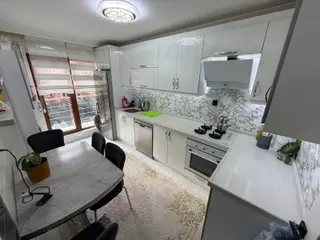 Ataparkta İskanlı Asansörlü Katta Fırsat Daire
