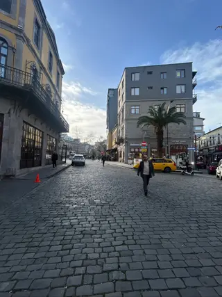 Meydanda Kiralık Ofis