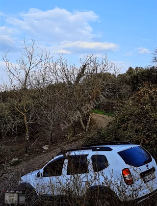 Yalıçiftlikte Köye Yakın Mesafe