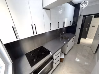 𝄞melodi'den Akçay Merkez'de Denize 100mt Özel Bahçe Kullanımlı Ön Cephe Ayrı Mutfaklı 2+1 Daire