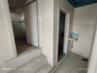 Kuzey Emlaktan Sarı Hoca Aşevi Civarı Satılık 3 Katlı Müstakil Daire
