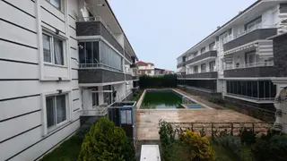 Sakarya Karasuda Geniş Salonlu Havuzlu Site İçerisinde 2+1 Satılık Daire