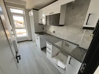 Anadolu Üni. İçem Kapısı Ve Uluzafer Yakını Park Manzaralı 2+0