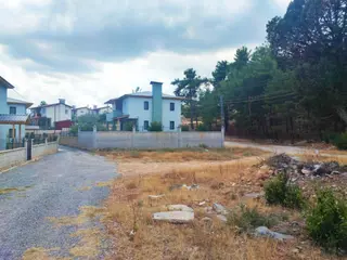 Kar Emlaktan Yenikonacık Kırıntı Mevkiinde 250 M2 Satılık Arsa