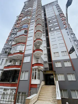 Altın Emlak Rize Deniz Ve Şehir Manzaralı 3+1 Satılık Daire