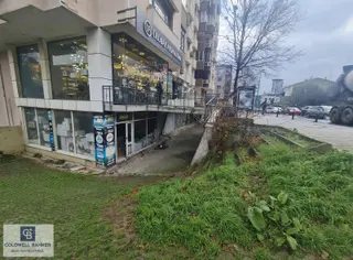 Libadiye Caddesi Üzerinde Satılık Dükkan