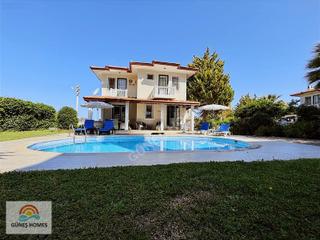 Fiyatı Düştü 640m2 3+1 Villa Büyük Bahçeli