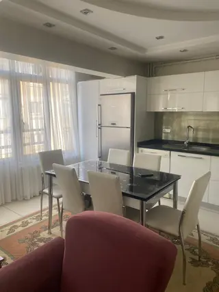 Kuşpınarda Diş Hastanesi Yanı İçi Komple Yenilenmiş 2,5+1 Satılık Daire Kuşpınarda Diş Hastanesi Yanı İçi Komple Yenilenmiş 2,5+1 Satılık Daire