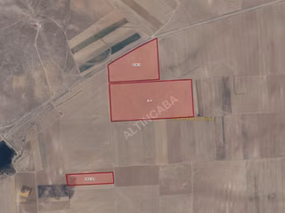 Altıncaba'dan Başhüyük'te Yola Sıfır 261.523 M² Tarla