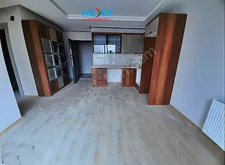 Hedef'ten Akdeniz Mah'de Site İçerisinde Havuzlu 2+1 Daire