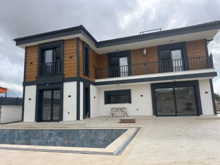 Aydın Didim Seyrantepe Satılık 4+1 600 M2 Arsa İçerisinde Havuzlu Geniş 2 Ebeveyn Banyolu Müstakil