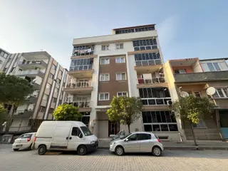 Söke'nin Kalbi Atatürk Mahallesi'nde Satılık 3+1 Daire