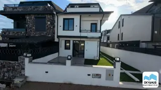 Sakarya Kocaali'de Bahçeli 3+1 Villa