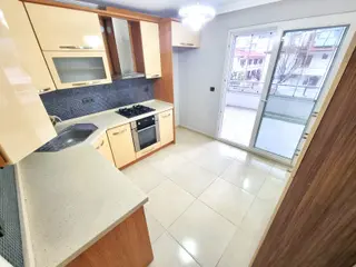 🌊aygül'den Akçay Merkez'de Denize Yakın🌊 Ön Cephe Doğalgazlı Asansörlü Ebeveynli 2+1 Satılık Daire