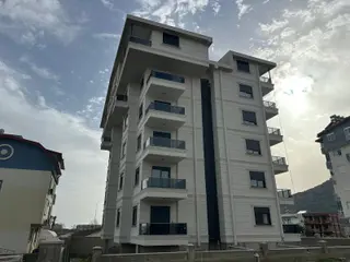 Denize Yakın Tropik Park Manzaralı 1+1
