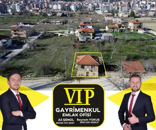 Vip Gayrimenkul'den Yeni Mah. Müstakil Ev Ve Arsası