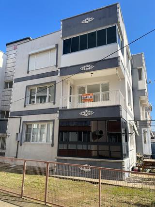 Bergama Gaziosmanpaşa Mah. Semiye Sitesinde Satılık 3+1 Daire