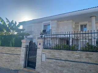 Çeşme Ilıca Yıldızburnu Mevkiine Yakın Sezonluk Kiralık Villa