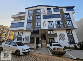 Başiskele Yeşilyurt Da Satılık 3+1 Eğimsiz Çatı Dubleks Daire