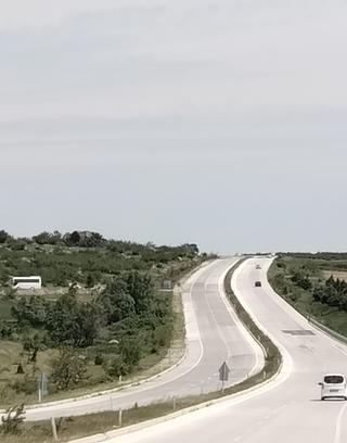 Resmi Yola Cephe İmara 800 Metre Çiftliğe Komşu 4530 M²