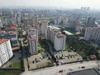Elfi'den Yüzüncüyıl Mh. Merkez Kent Sitesi 4+1 Satılık Daire