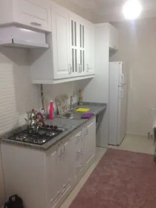 Sahibinden Sahibinden Eşyalı 1+1 Merkezde, Vilayet Meydanında Kiralık