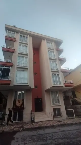 Çekmeköy Aydınlar Mahallesinde 2+1 Asansörlü Daire