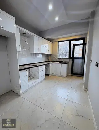 Ad-desticiler Şehir Hst Yakını 2+1 Özel Garaj Sıfır Lüx Daire