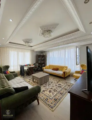 Au Desticilerden Gündüz Ökçün Üzerinde 3+1 Arakat Fırsat Daire