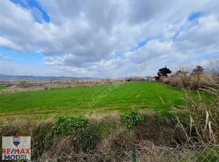 Remax Model Den Güzelköy De 750m² Satılık Konut İmarlı Arsa
