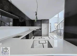 Biens Ten Yılın İlk Fırsatı 5+1 Bodrumsuz Site İçi Yapılı Villa