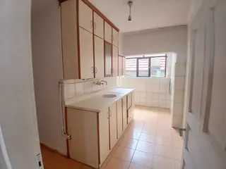 Akçay Emlak'tan Akşehir Gazi Pazarı Yanında Müstakil Tadında Bahçeli Kiralık 2+1 Daire
