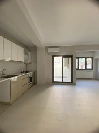 Çiğli De Kiralık 2+1 Sıfır Klimalı Doğalgazlı Asansörlü Lüks Daire