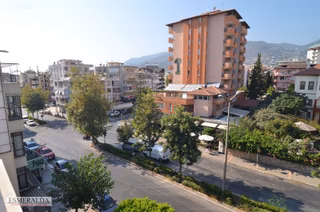 Alanya Kadıpaşa Mahallesi Satılık 3+1 Ayrı Mutfak Daire