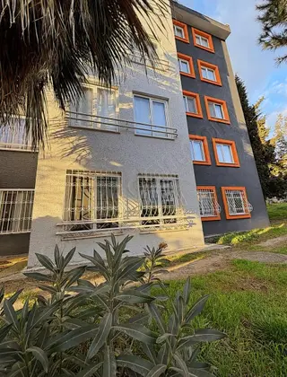 Barışkent Sitesinde Güney Cephe Geniş 3+1 Satılık Daire Barışkent Sitesinde Güney Cephe Geniş 3+1 Satılık Daire